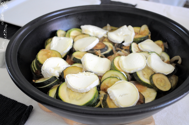 Tajine de courgettes au fromage de chèvre